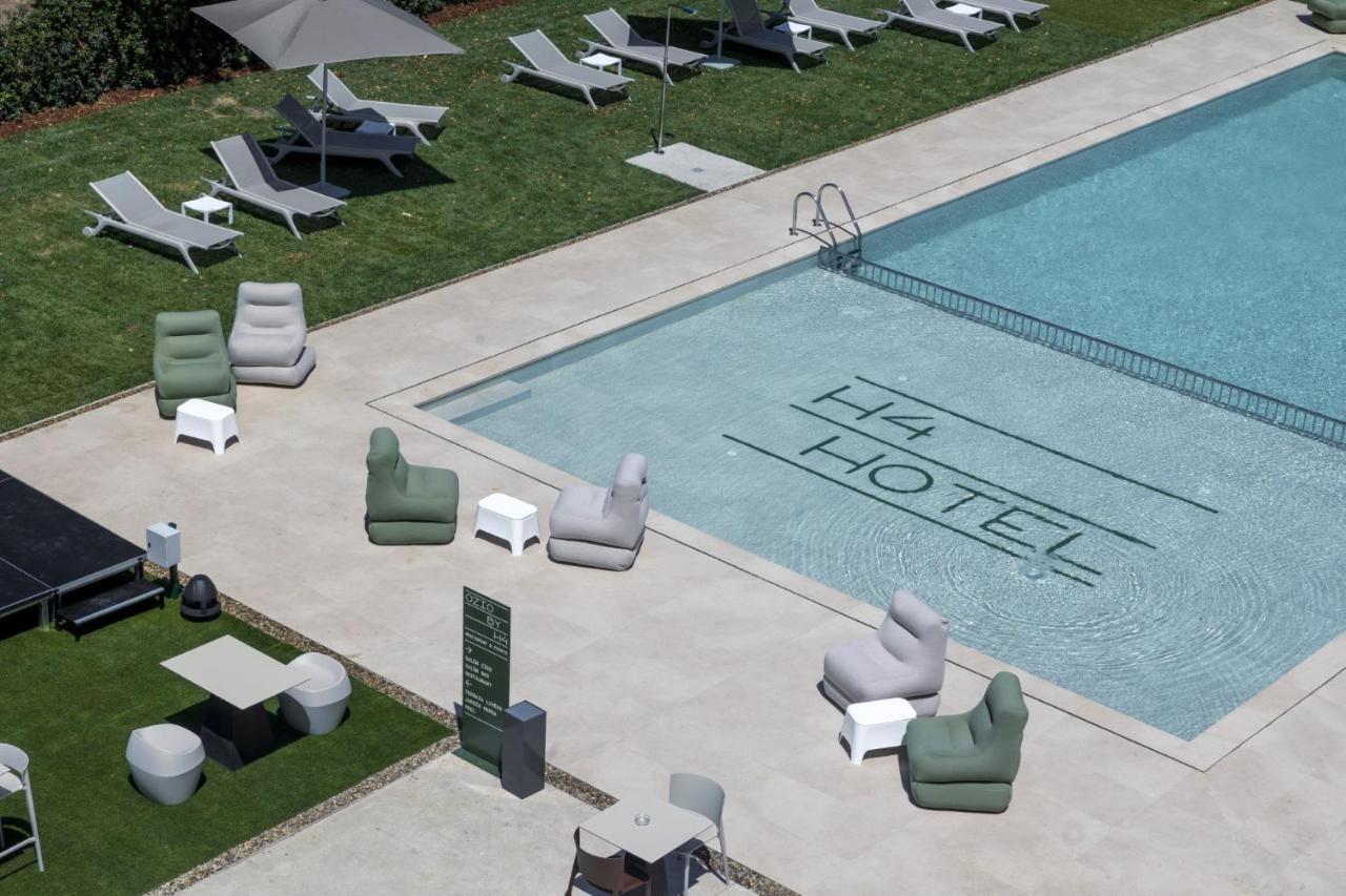 Hotel H4 Cangas 3 Superior Eksteriør billede