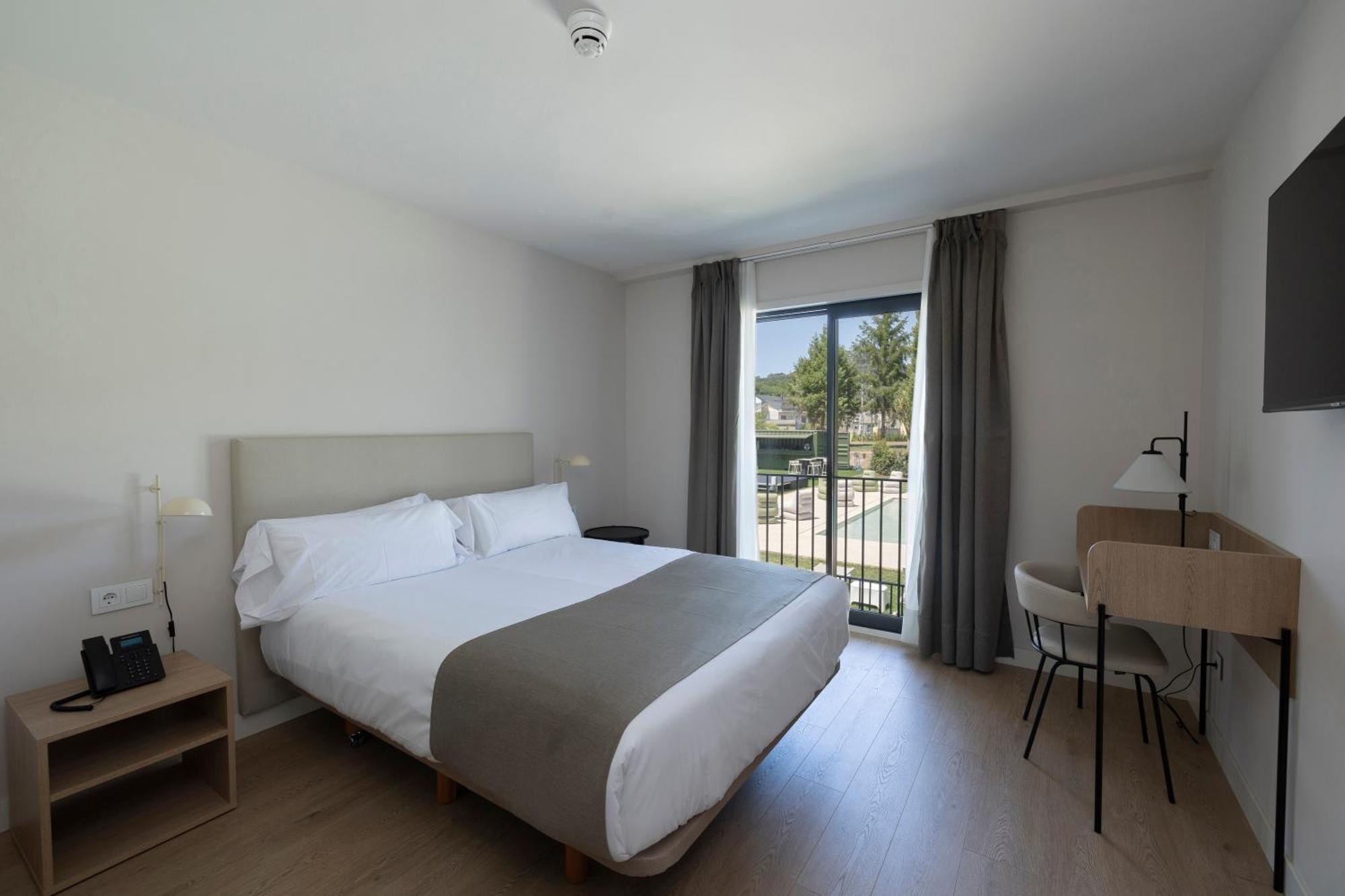 Hotel H4 Cangas 3 Superior Eksteriør billede